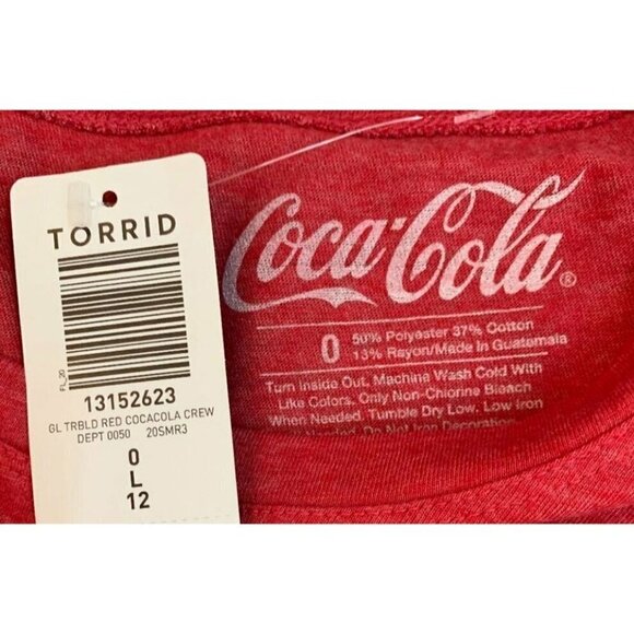 Coca-Cola Torrid 0-L Red Logo Enjoy Coca-Cola Graphic Crew Short Sleeve Tee - Picture 5 of 6
